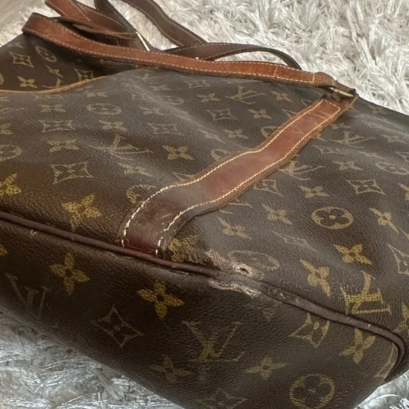 Pre-Loved Authentic. LV Luxury Brown Monogram Tote Bag - Picture 13 of 16